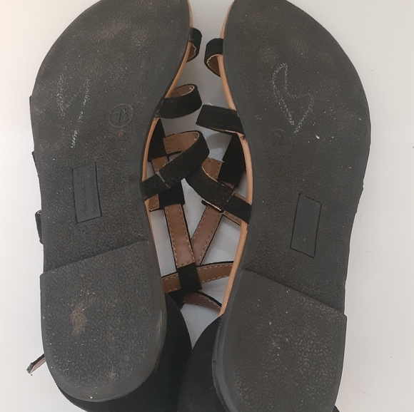 Womens' American Eagle gladiator-style sandals - size 7.5. - Picture 3 of 4